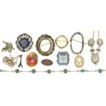 MISCELLANEOUS SILVER AND COSTUME JEWELLERY