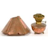 A VICTORIAN COPPER AND BRASS OIL LAMP AND SHADE IN THE MANNER OF W. A. S. BENSON, 23CM D