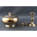 A plain spherical silver sugar bowl, with hinged lid on plain foot, Birmingham 1914, 121g,