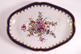 A Worcester porcelain tureen stand of oval form,