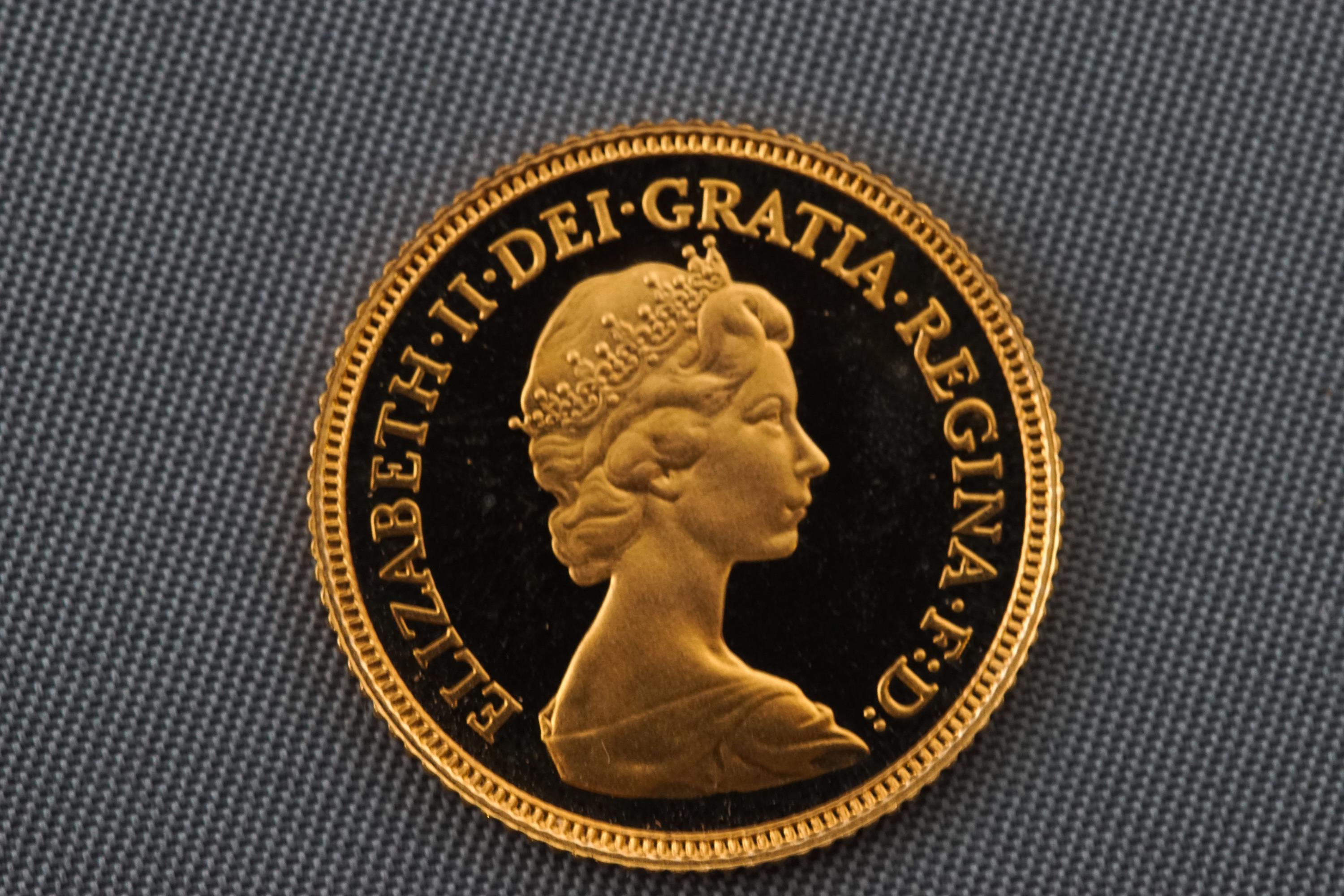 A 1980 proof half Sovereign 4 grams - Image 2 of 2
