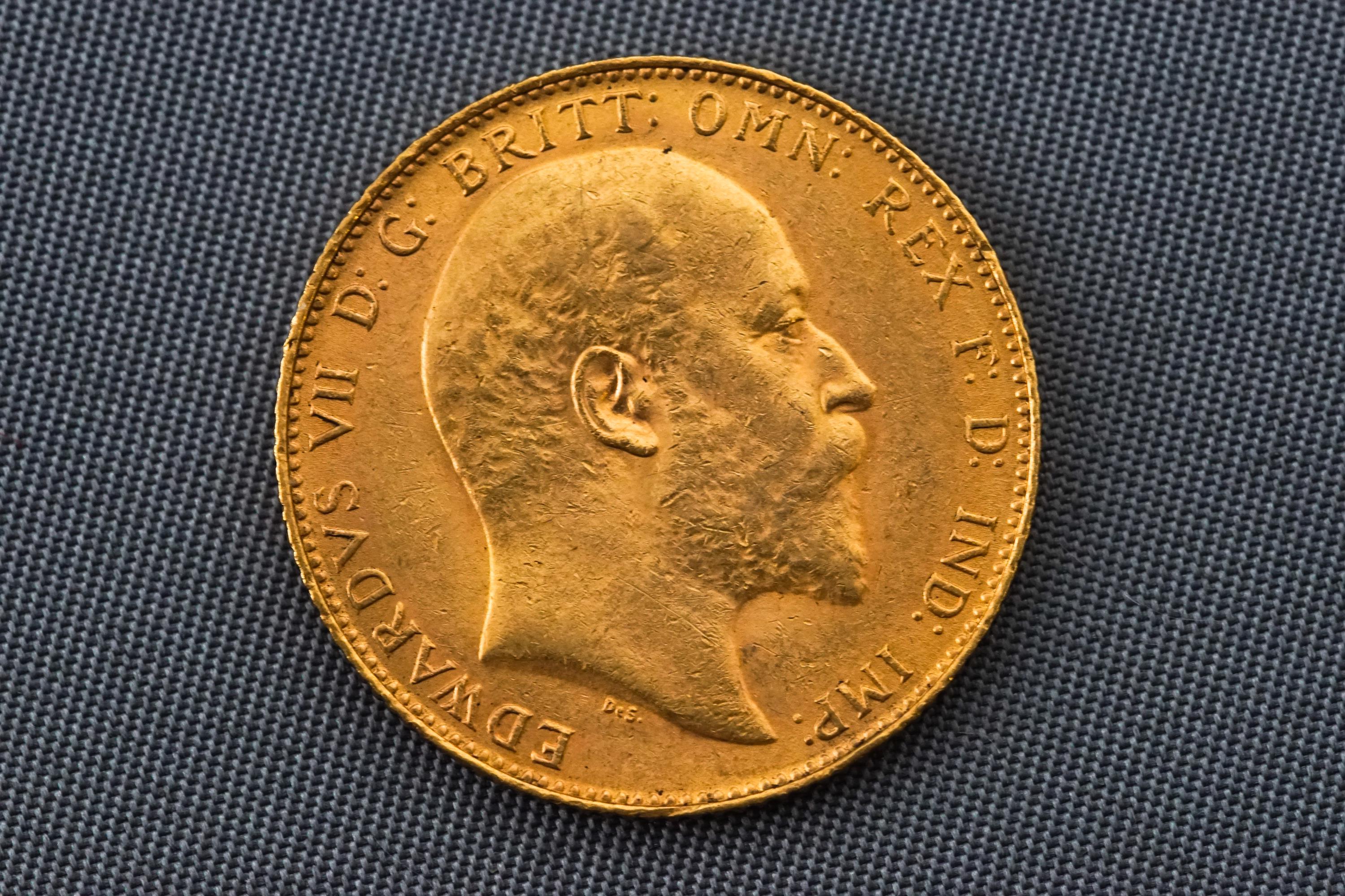 A 1908 full Sovereign 8 grams - Image 2 of 2