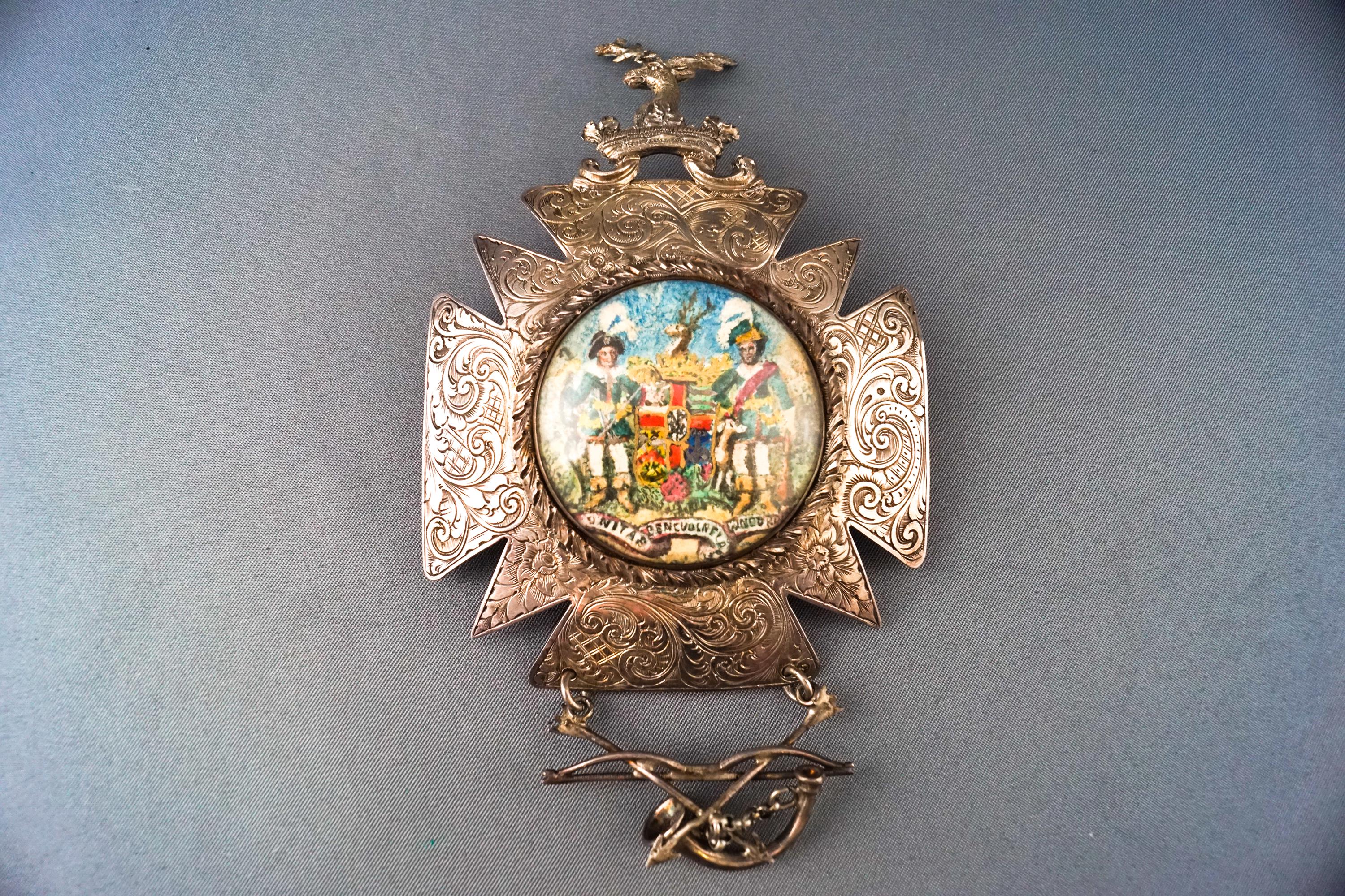 An Order of Foresters breast star set with the crest of a Stag's head in a ducal coronet,