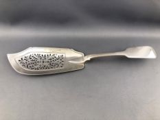 A silver fiddle pattern fish server with pierced blade, London 1854, 31cm,