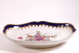 A Worcester porcelain tureen stand of oval form,