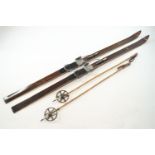 A pair of Hohnberg spezial schichten laminated wooden ski's with metal boot locks 200cm and a pair