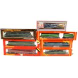 A group of boxed Hornby 00 gauge locomotives, to include R369 BR Class 31 diesel,