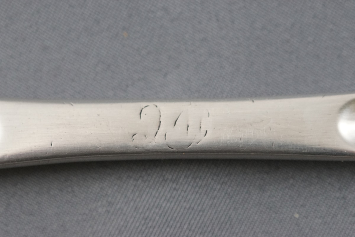 A George III style white metal (un-marked) double ended marrow scoop, 22cm long, - Image 2 of 2