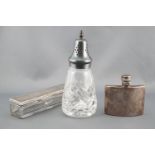 A silver shaped hip flask, of small form with bayonet lock cap, London 1915, 8cm high,