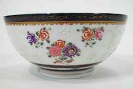 A Sampon porcelain bowl,