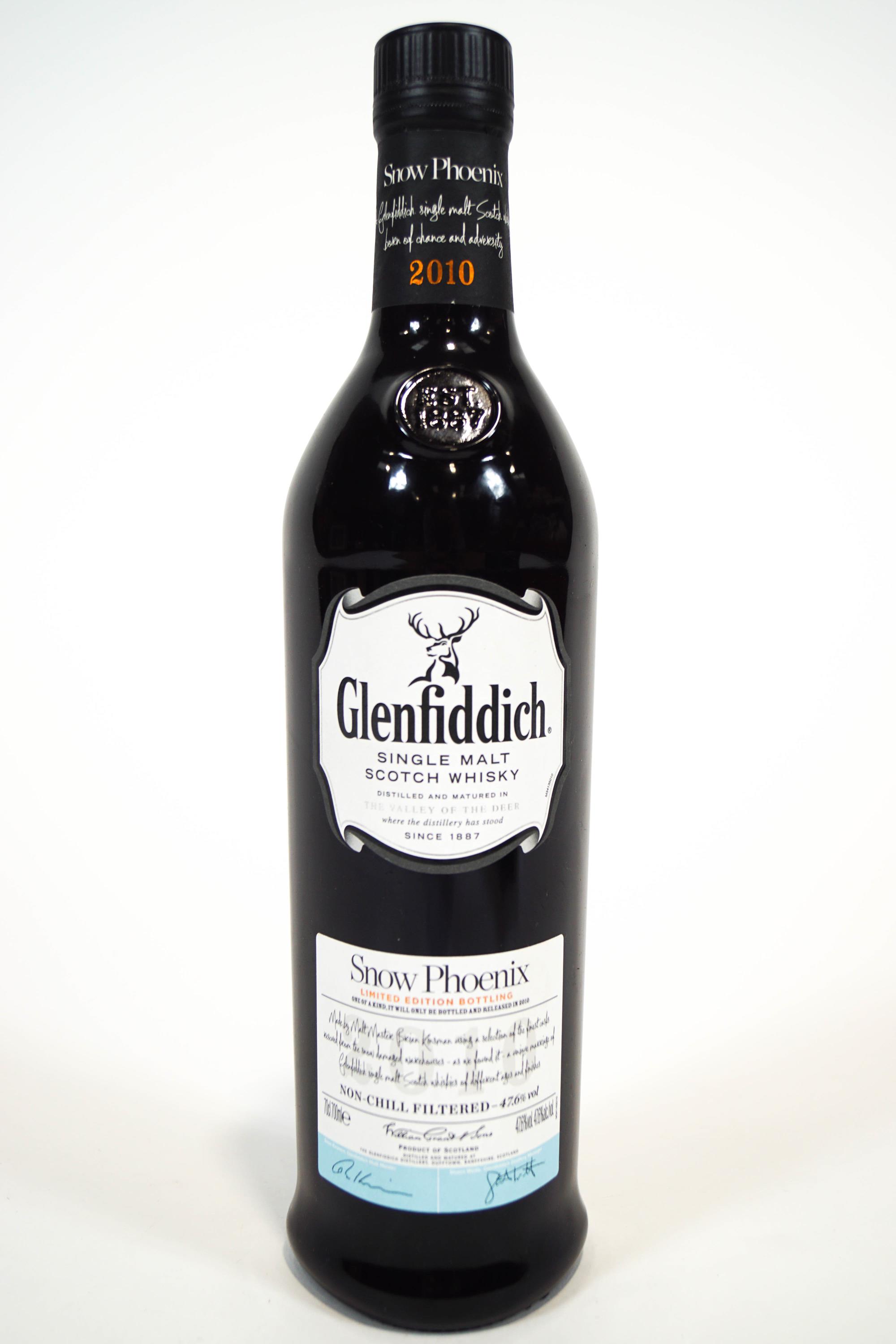 A bottle of whisky, Glenfiddich Single malt, Limited Edition 2010, Snow Phoenix, - Image 2 of 2