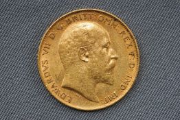 A Edward VII half sovereign coin, dated 1907. 4.