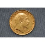 A Edward VII half sovereign coin, dated 1907. 4.