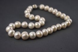 A single strand of cultured freshwater pearls.