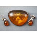 A pair of modern silver pendant drop earrings set amber,