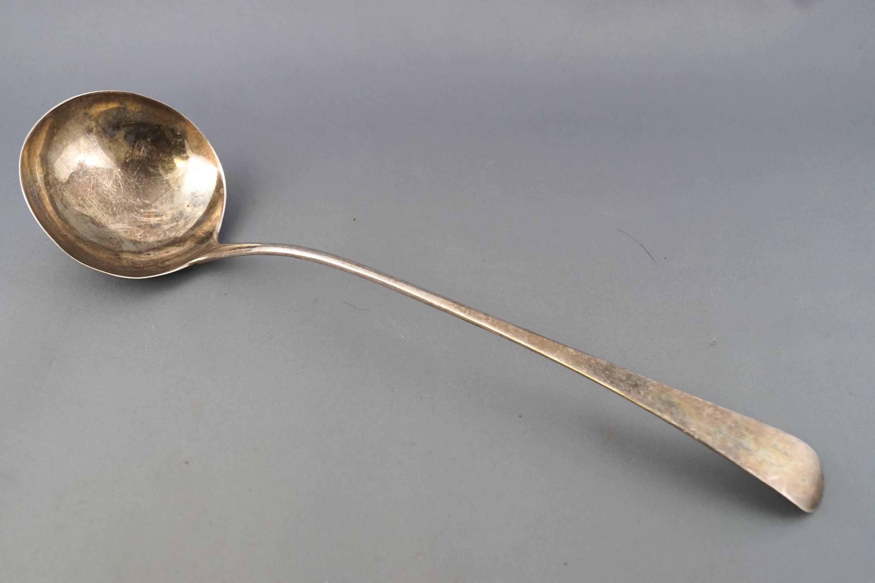 A silver Old English pattern soup ladle, London 1791, 34cm high,