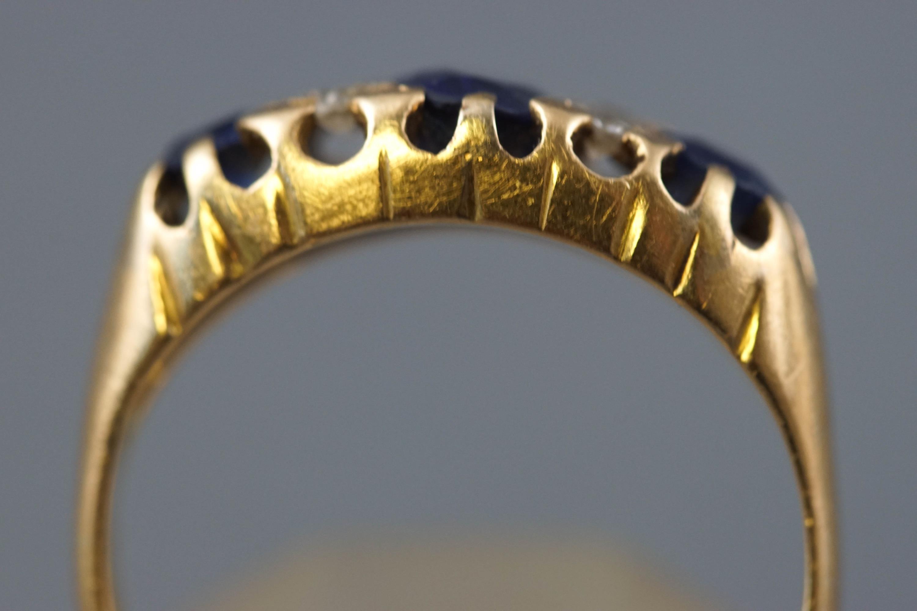 A yellow metal half hoop ring. - Image 3 of 3