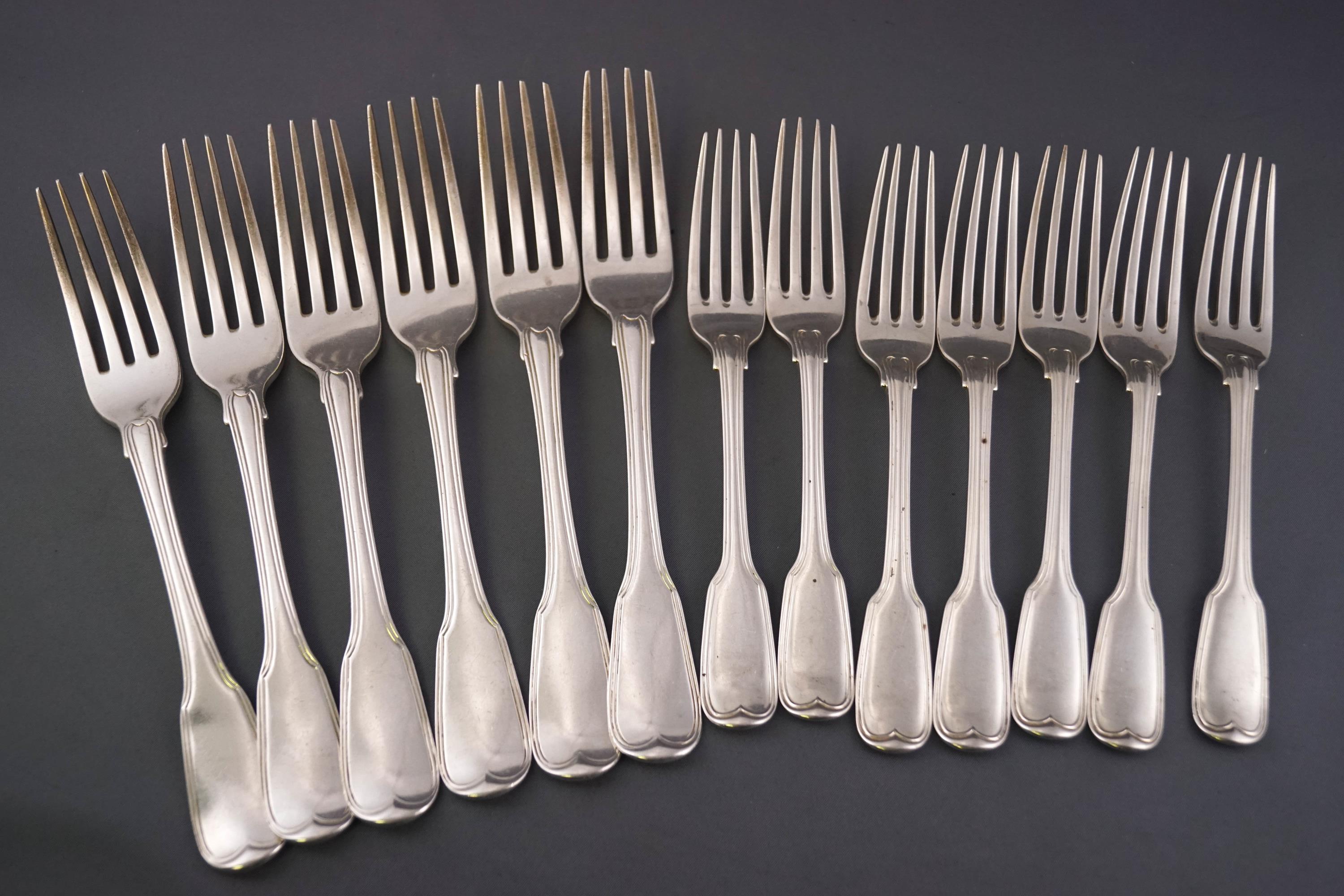 A silver Harlequin Fiddle and thread pattern canteen, the table forks by Eley & Fearn, London 1805, - Bild 2 aus 4