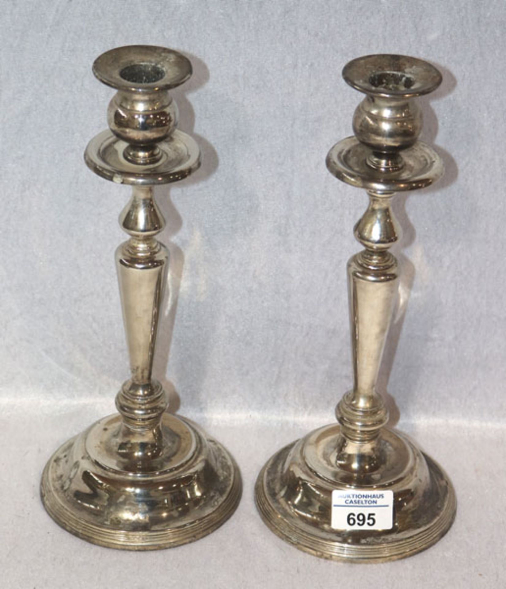 Paar versilberte Kerzenleuchter, H 29 cm, D 13 cm, Gebrauchsspuren