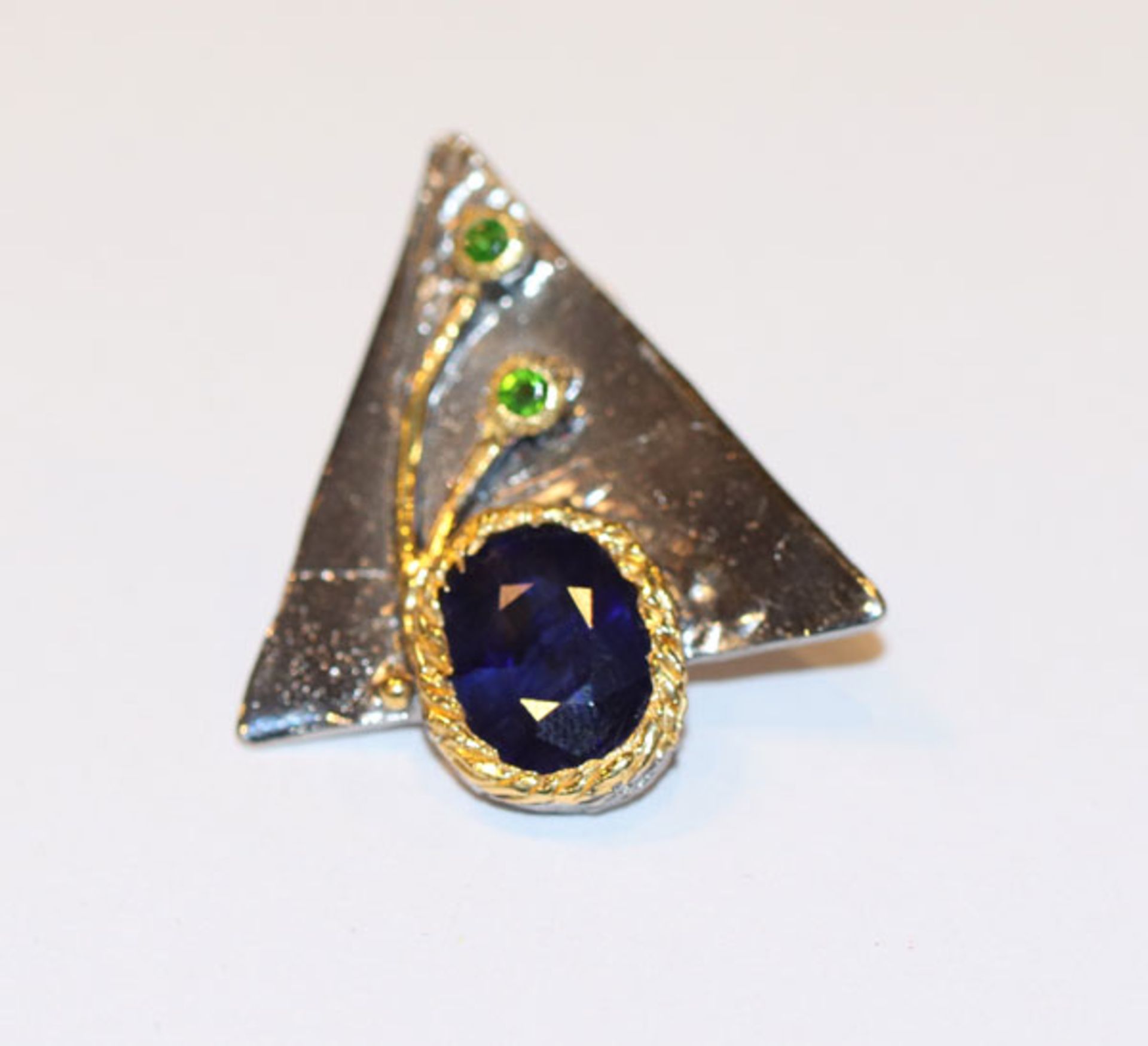 Designer Silber Brosche mit Pin, Golddekor mit Safir, ca. 11 ct. und 2 Peridots, 3.4 cm x 3 cm,