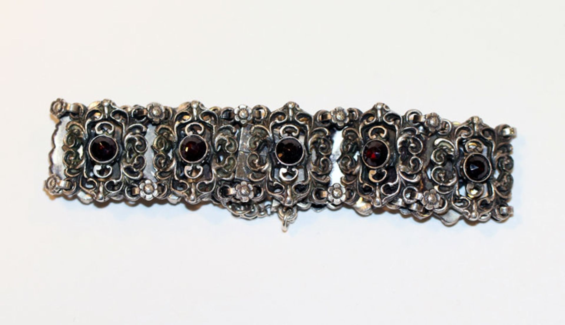 Silber Trachten-Armband mit Granaten, L 18 cm, 50 gr.