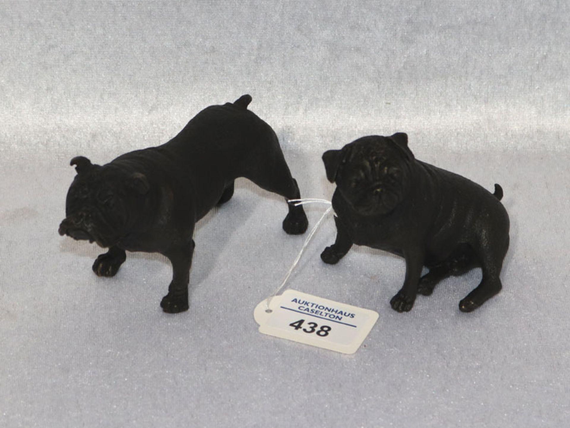 2 Bronze Tierfiguren 'Bulldoggen', H ca. 8 cm