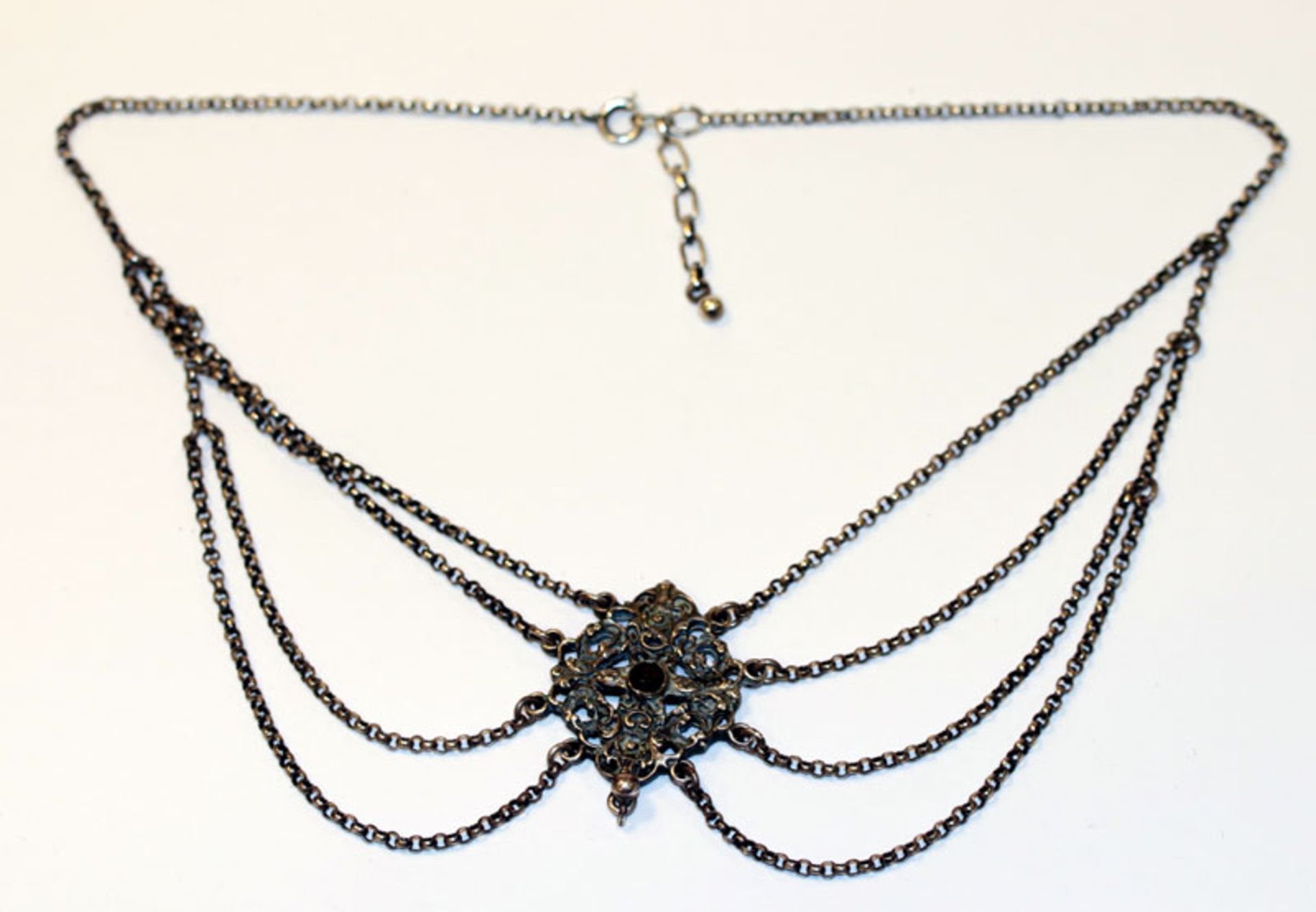 Silber Trachten-Collierkette mit Granat, L 42 cm