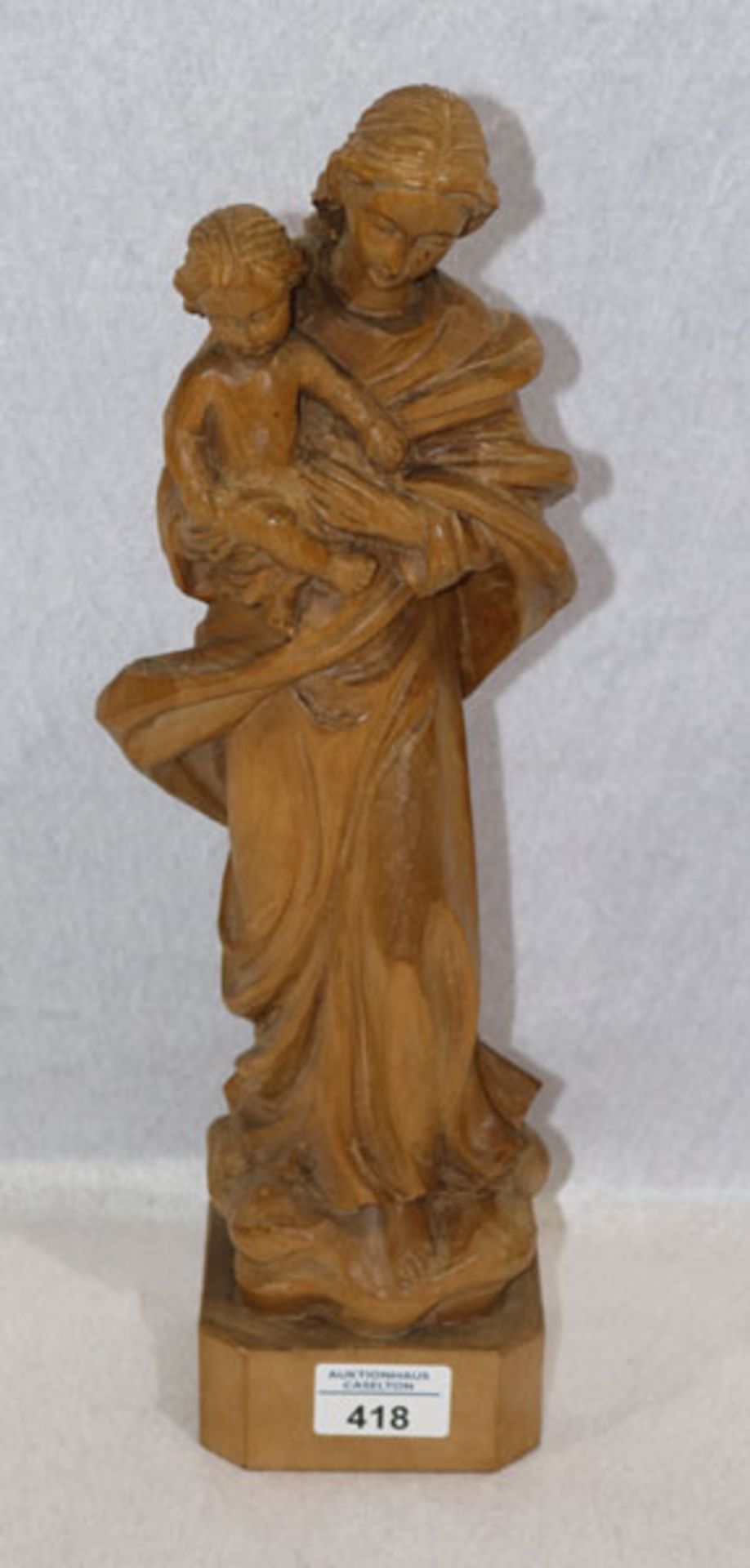 Holz Figurenskulptur 'Maria mit Kind', gebeizt, H 39,5 cm