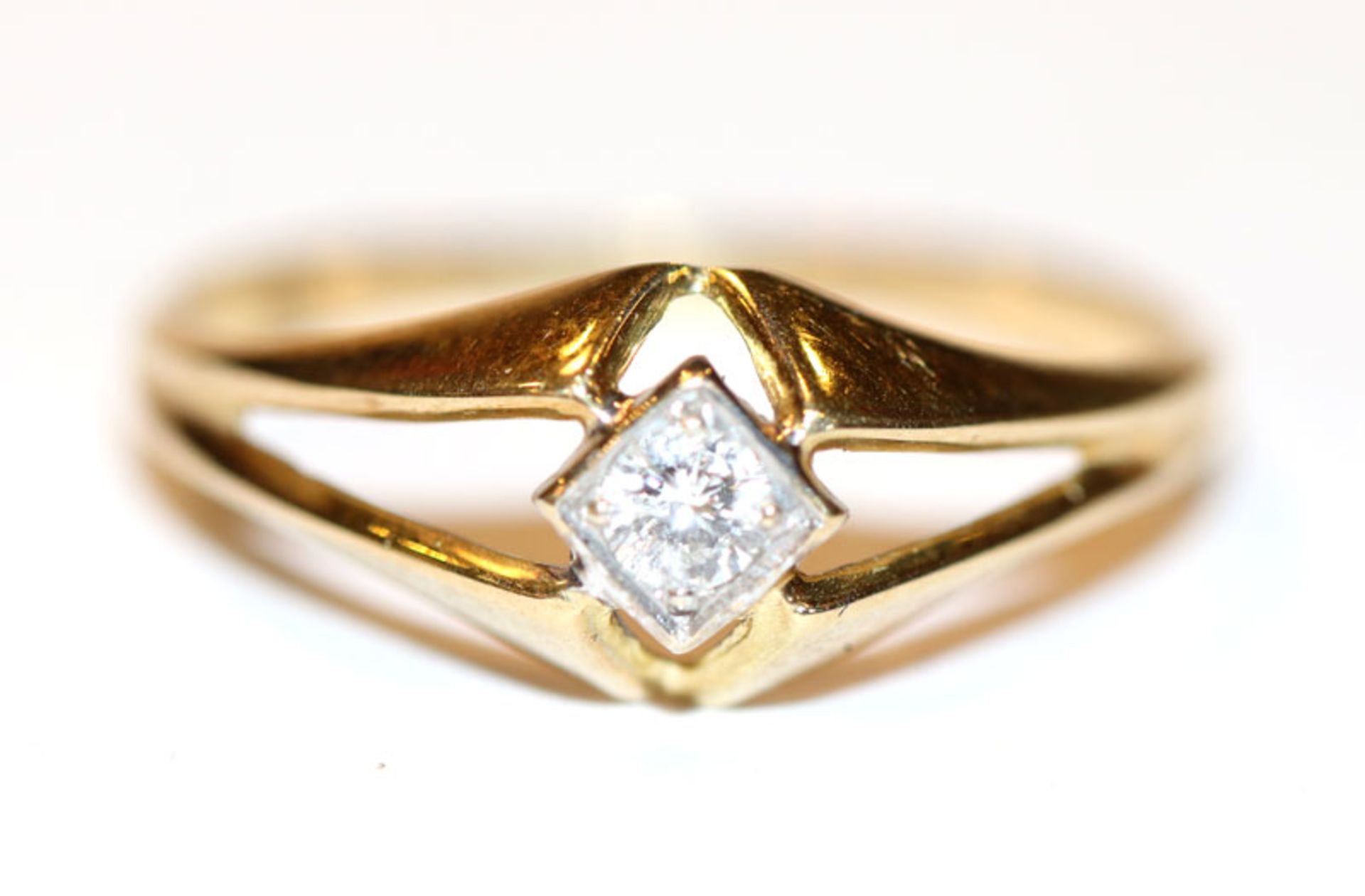 14 k Gelbgold Ring mit Diamant, Gr. 57