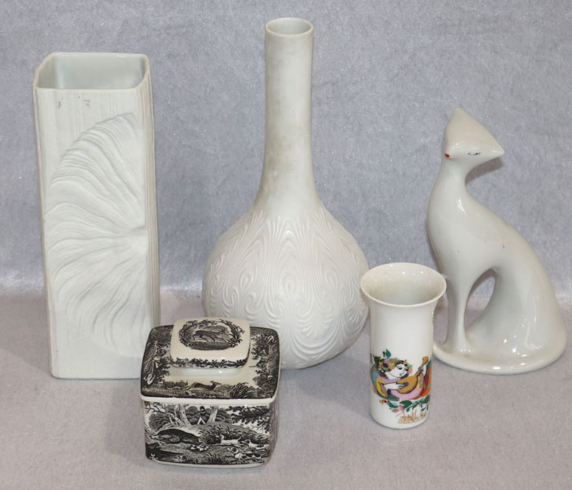 Porzellan-Keramik Konvolut: 3 Rosenthal Vasen, H 10/25,5 cm, Villeroy & Boch Deckeldose, Dekor