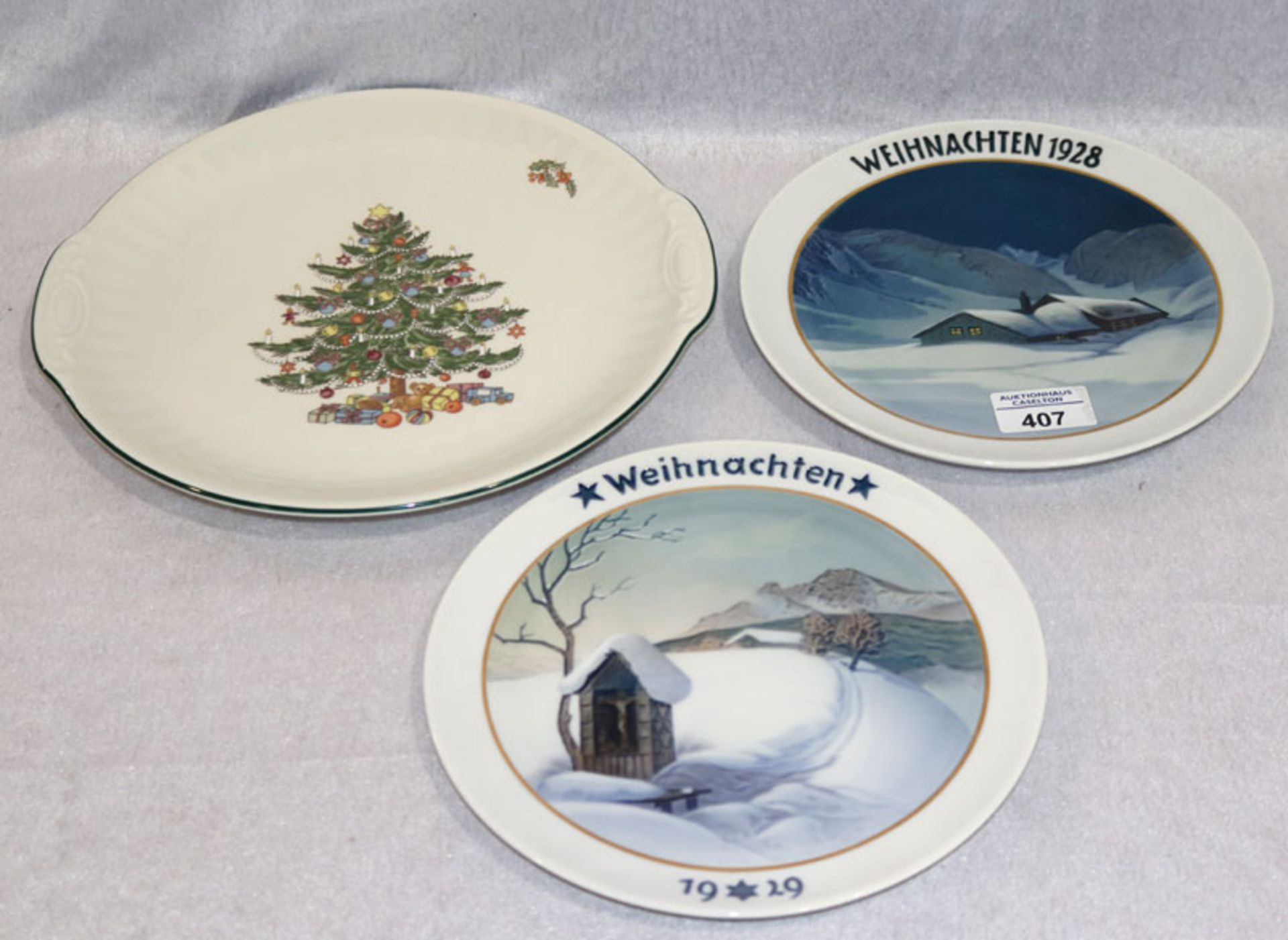 2 Rosenthal Weihnachtsteller 1928 und 1929, D 22 cm, und Eschenbach Kuchenplatte mit