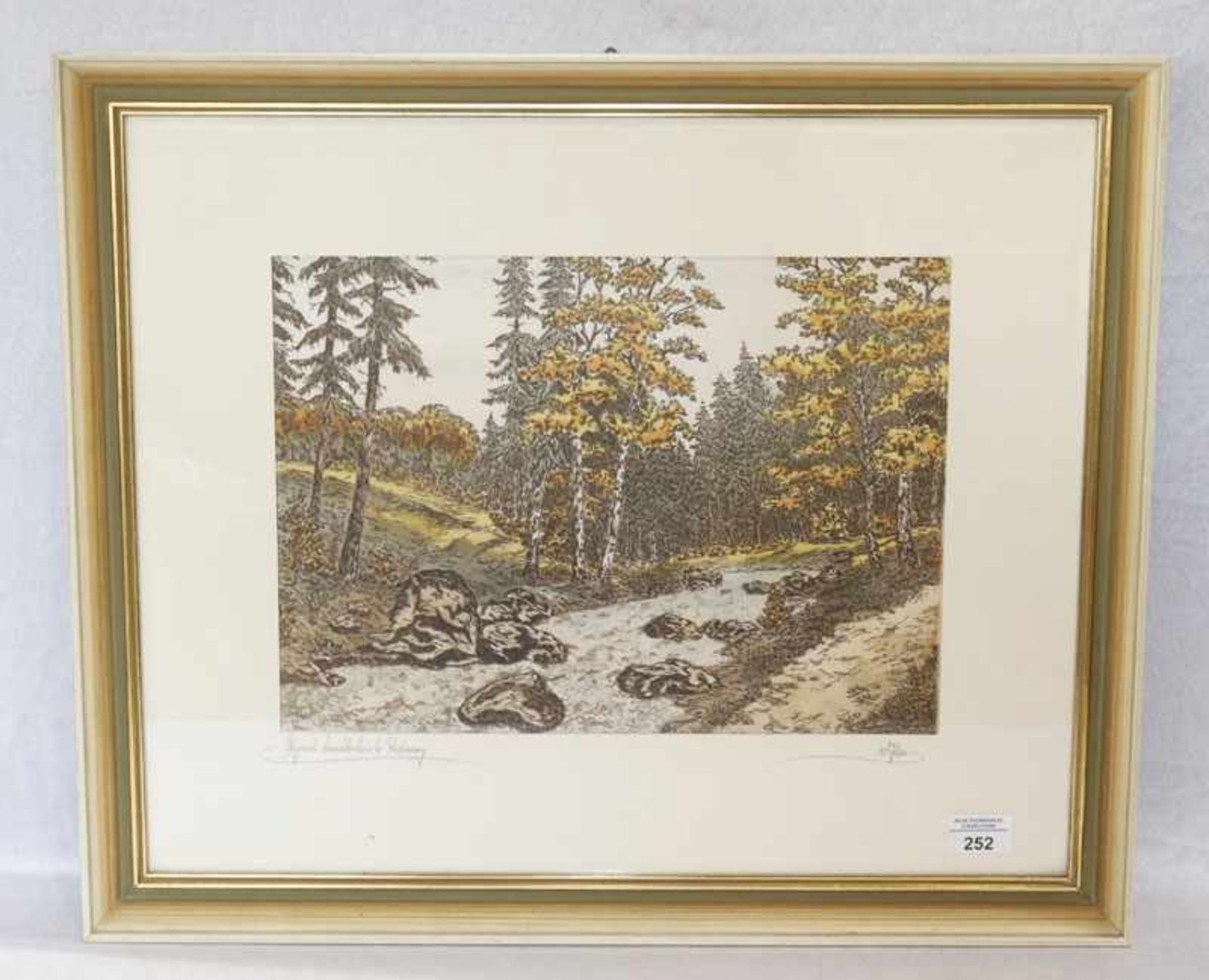 Stoffdruck 'Wald mit Bachlauf', mit Passepartout unter Glas gerahmt, Rahmen bestossen, incl.