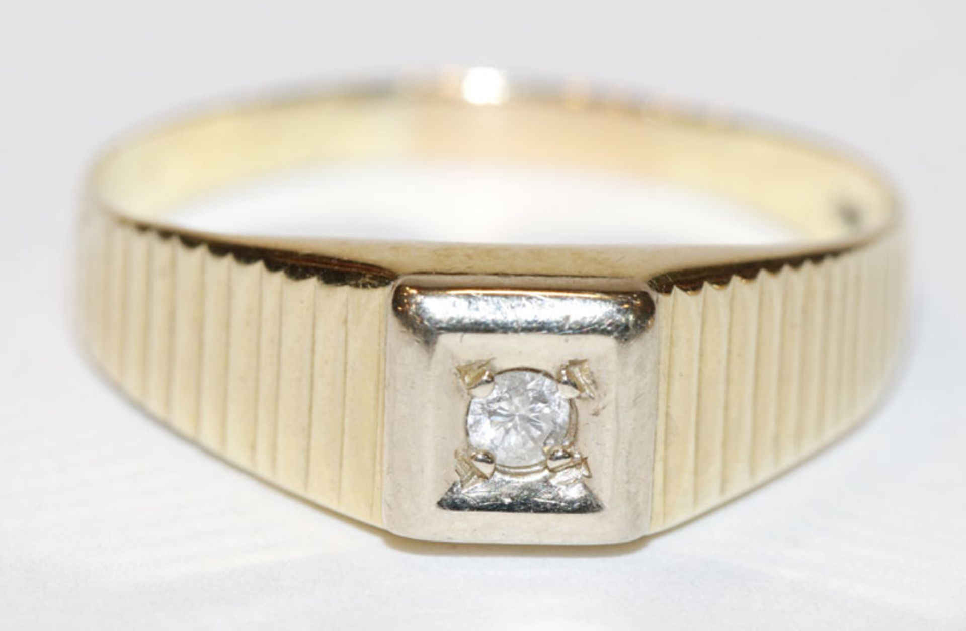 14 k Gelbgold Ring mit Diamant, Gr. 68