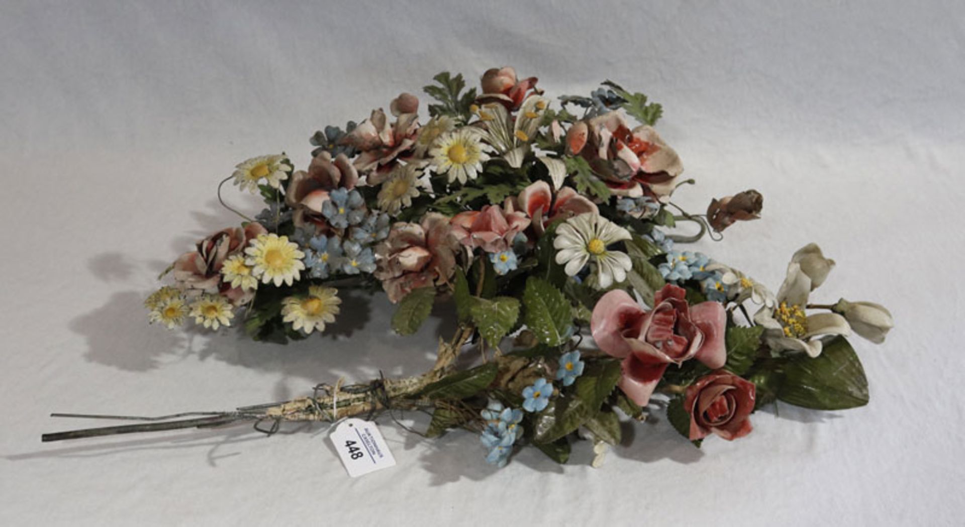 2 Metall Blumensträuße in verschiedenen Größen, L 42/56 cm, Alters- und Gebrauchsspuren, teils