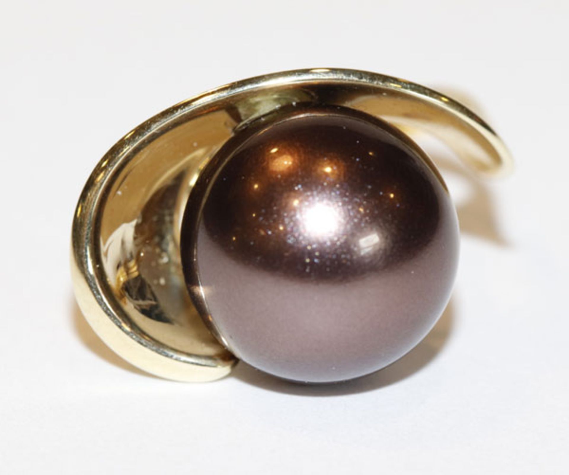 14 k Gelbgold Designer Perlenring mit großer dunkler Perle, 9,5 gr., Gr. 55