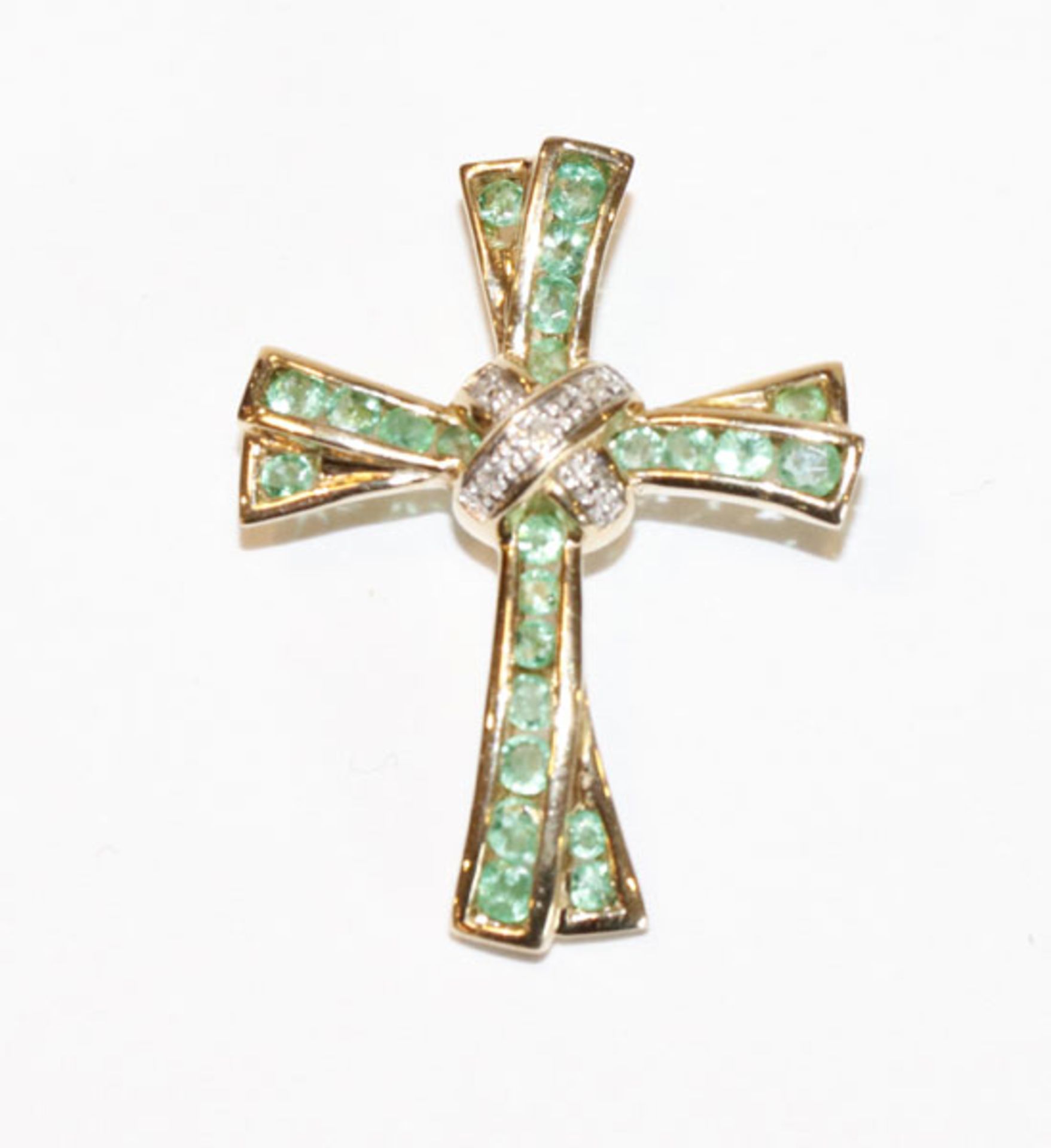 14 k Gelbgold Kreuz-Anhänger mit Diamanten und Smaragden, H 3 cm, B 2 cm