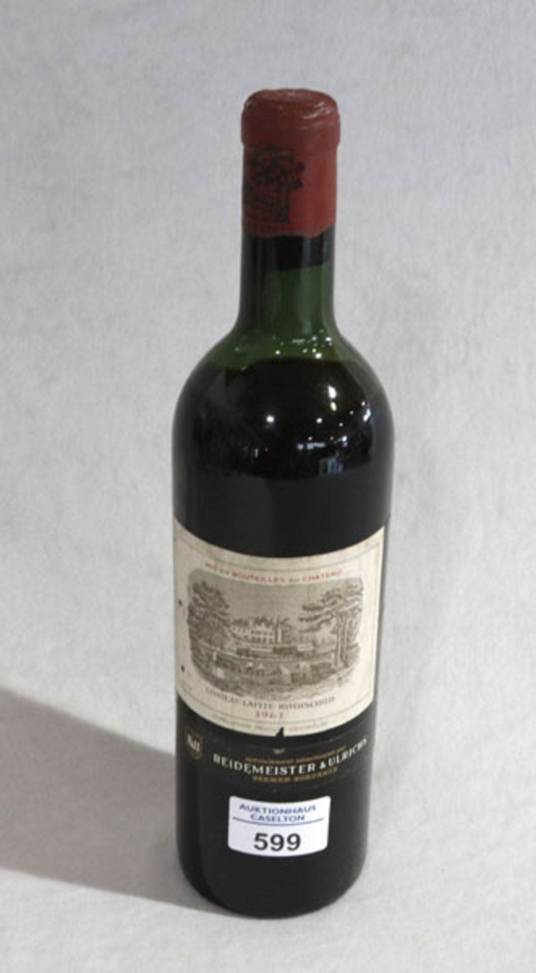 Flasche Rotwein, Mis En Bouteilles Au Chateau, Chateau Lafite Rothschild 1963, Metallkapsel leicht