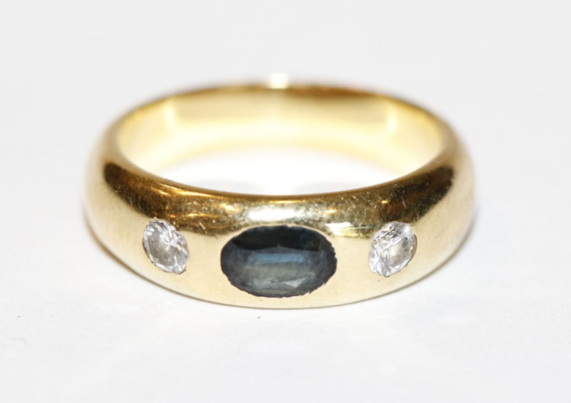 14 k Gelbgold Bandring mit Safir und 2 Diamanten, Gr. 50, 5,6 gr.