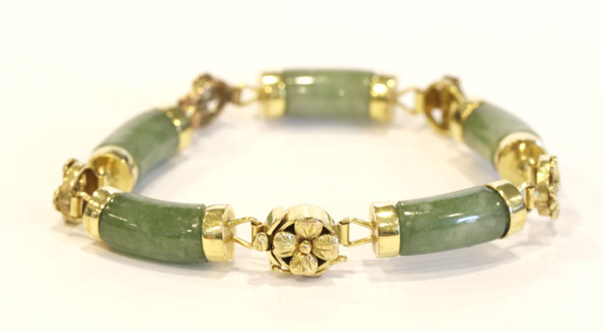 14 k Gelbgold Armband mit Jade, L 16 cm