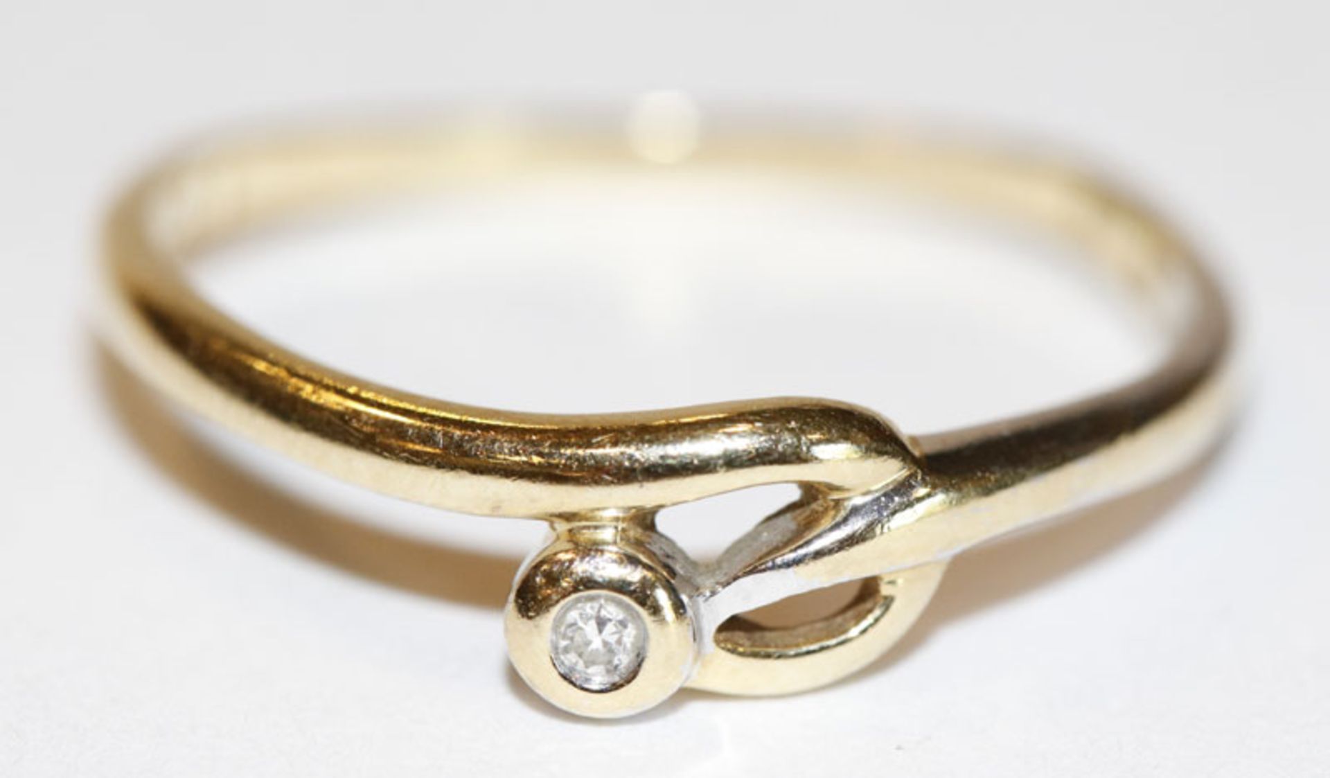 Feiner 14 k Gelbgold Ring mit Diamant, Gr. 58