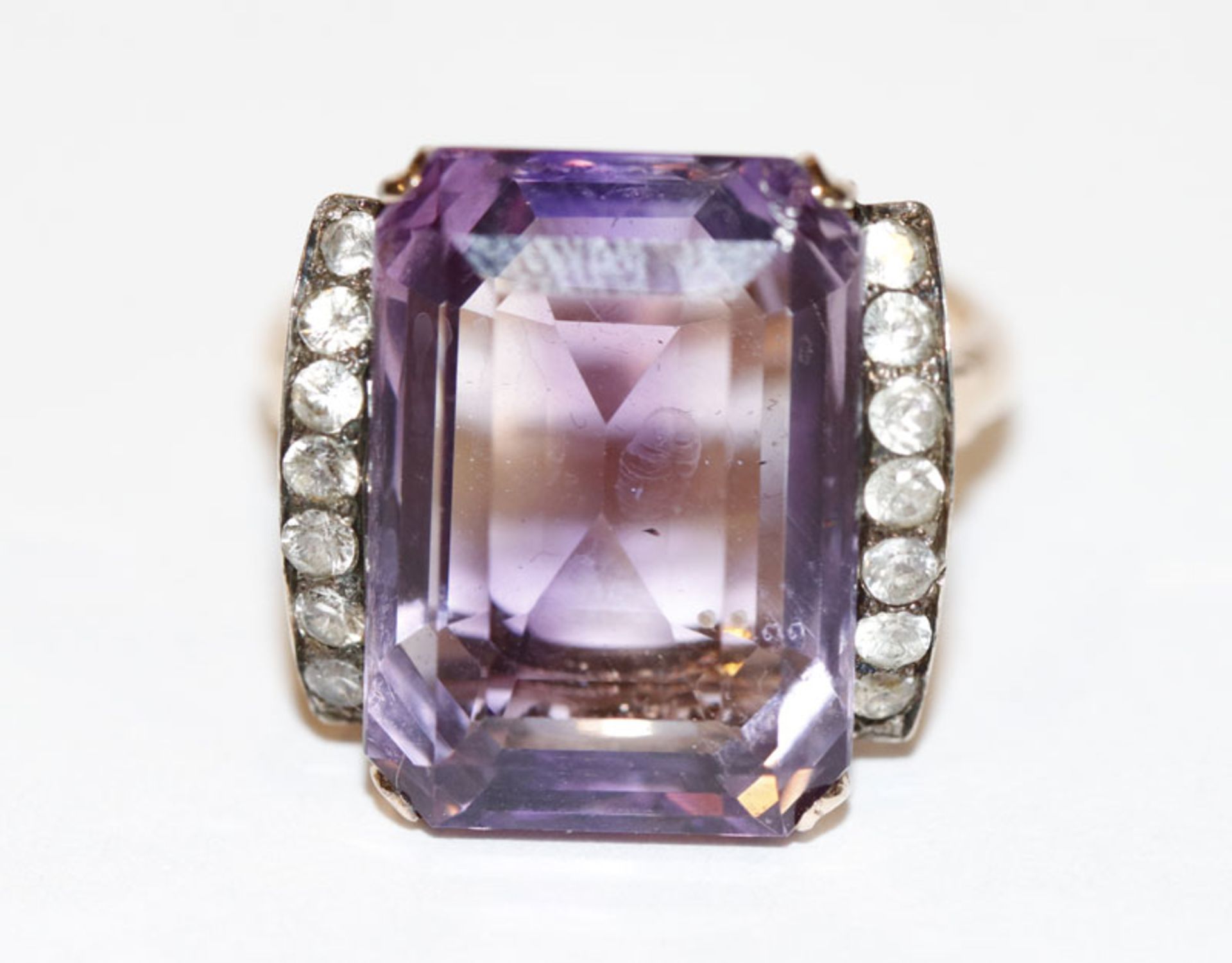 8 k Roégold Ring mit Amethyst, schöne Handarbeit, 7,9 gr., Gr. 55