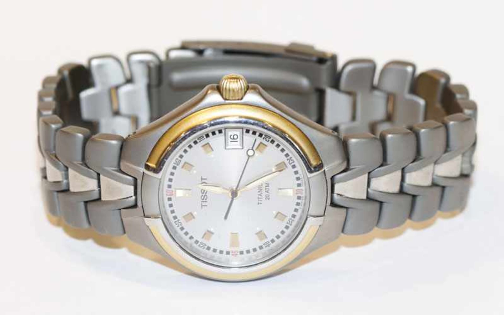 Tissot Titan Herren-Armbanduhr mit Datumsanzeige, mit Beschreibung in Originalkarton, Funktion nicht