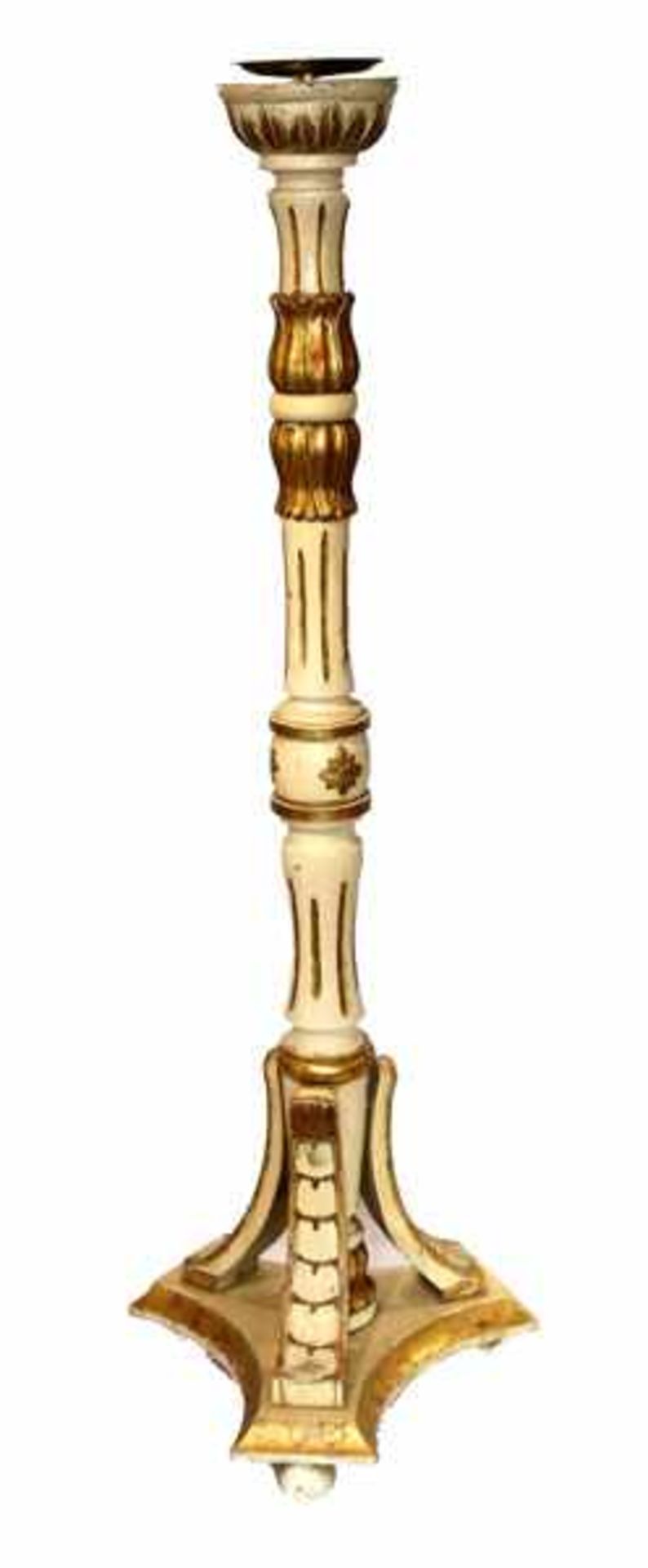 Holz Kerzenleuchter, beige/gold gefaßt, H 122 cm, D 40 cm, Gebrauchsspuren, teils Farbablösungen