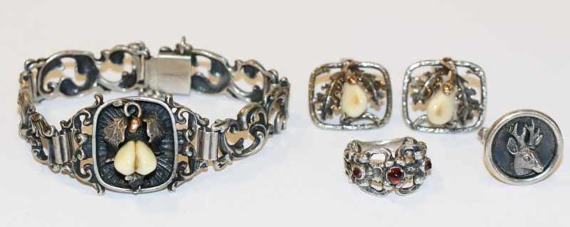Silber Trachten-Schmuck: Armband mit Grandeln, L 16 cm, Paar Manschettenknöpfe mit Grandeln und
