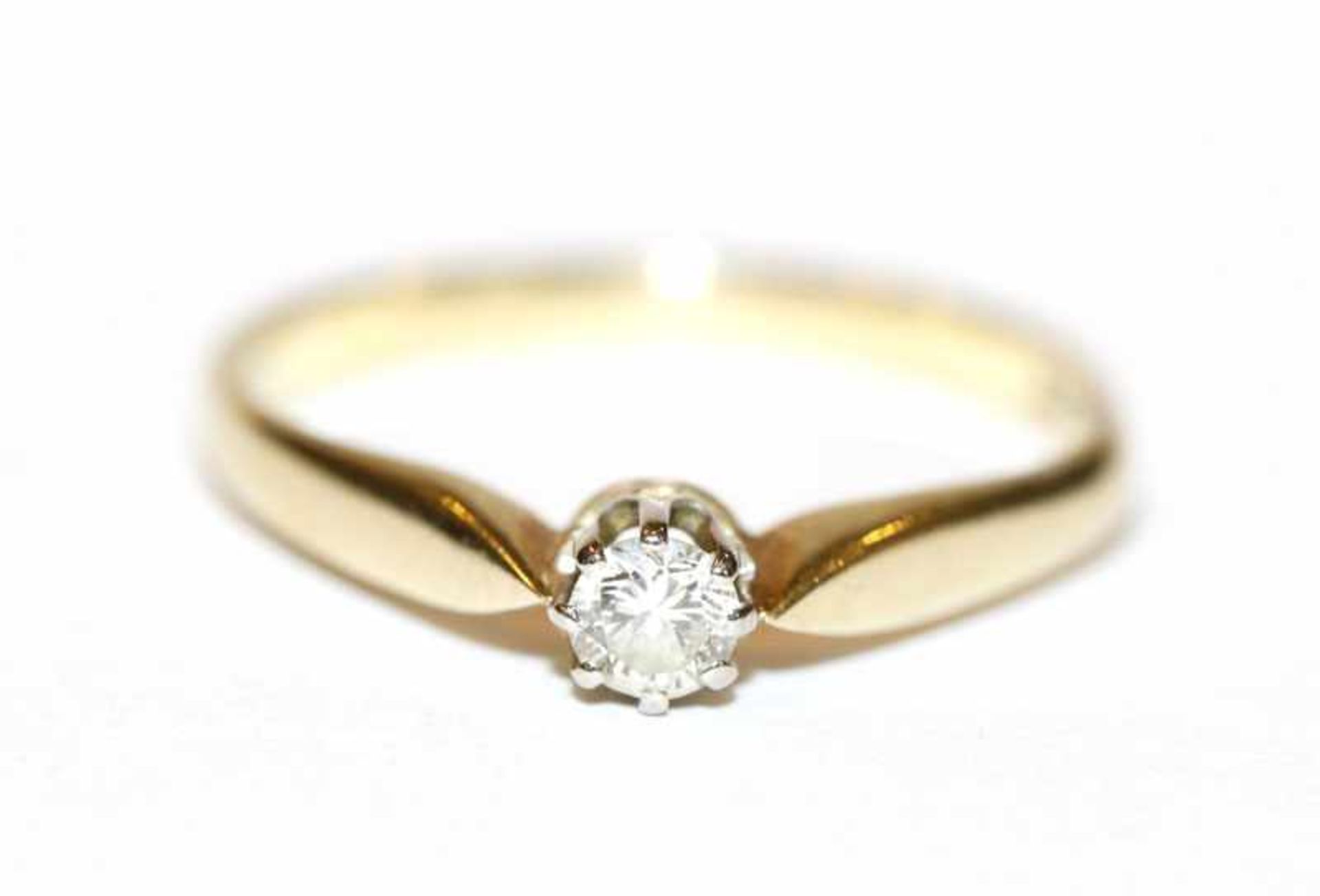 14 k Gelbgold Ring mit Diamant, ca. 0,15 ct., Gr. 55