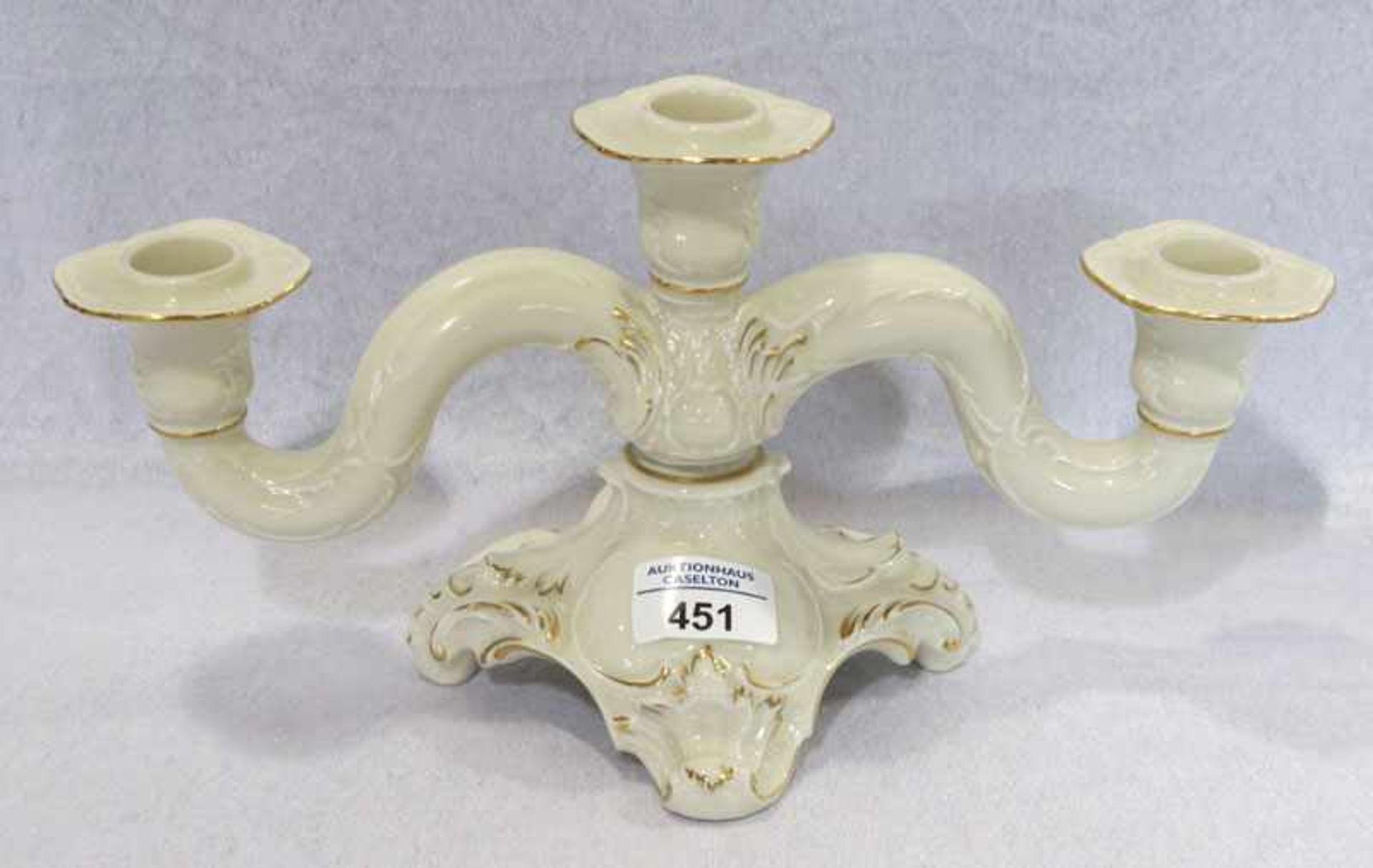 Rosenthal Kerzenleuchter, Form Sanssouci, elfenbein mit Golddekor, H 17 cm, B 32 cm