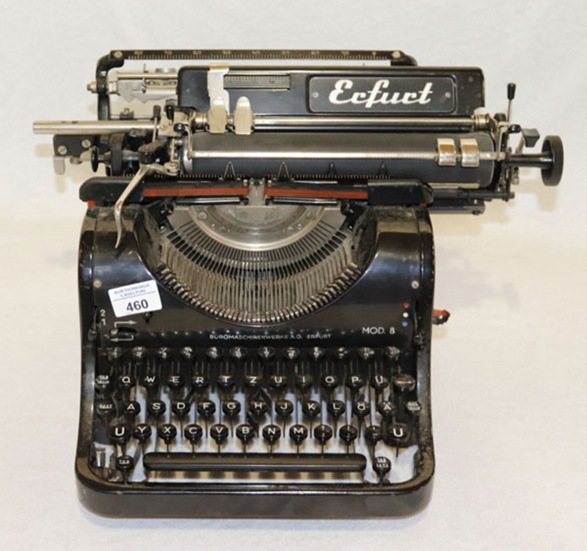 Schreibmaschine Erfurt, Büromaschinenwerke A. G. Erfurt, Mod. 8, H 27 cm, B 43 cm, T 40 cm,