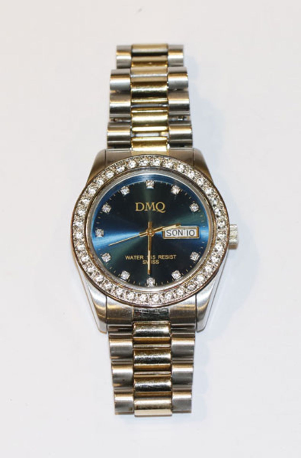 DMQ Herren Armbanduhr, Stahl mit Tag und Datumsanzeige, blaues Zifferblatt, leichte Tragespuren