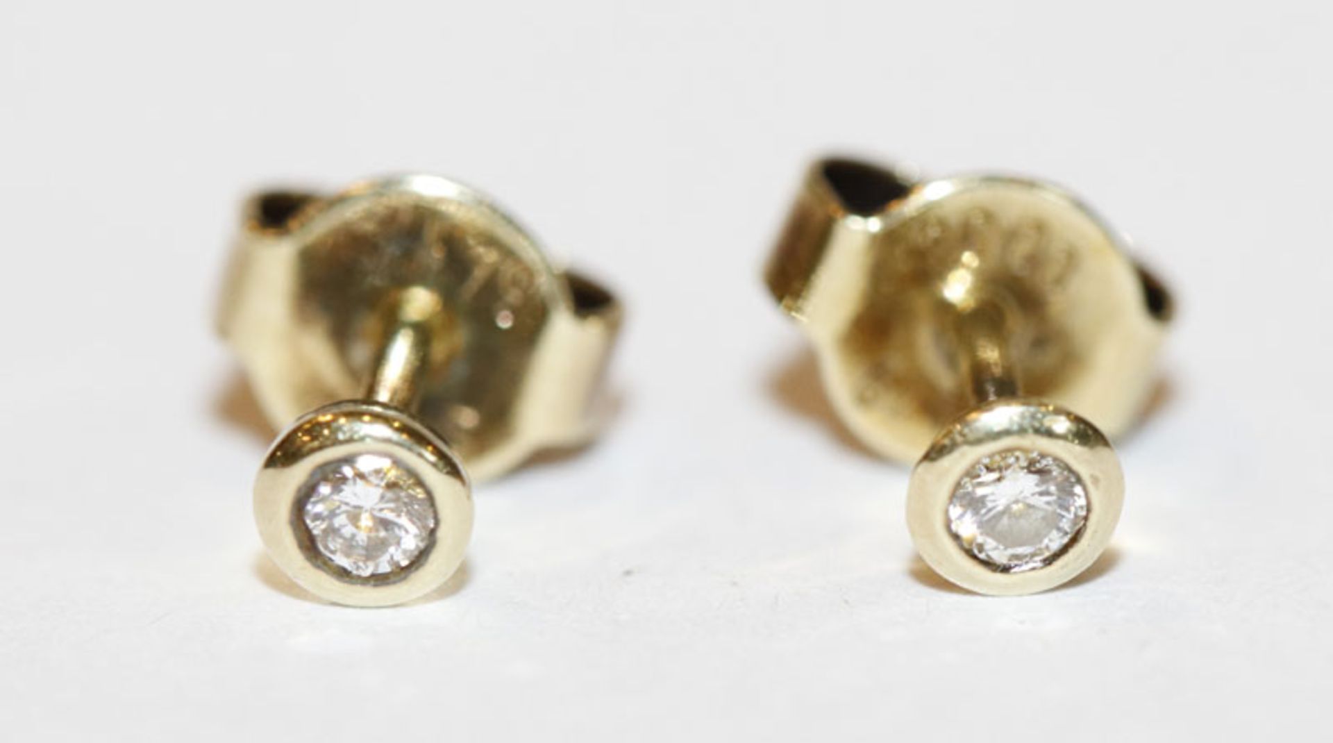 Paar 14 k Gelbgold Diamant-Ohrstecker