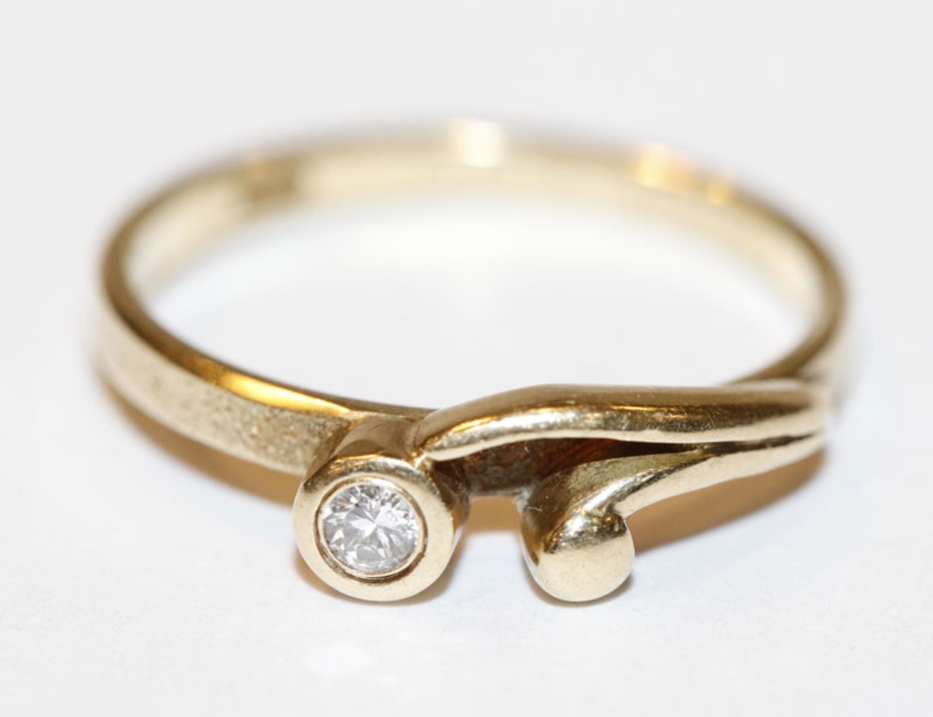 14 k Gelbgold Ring mit einem Diamant, Gr. 53